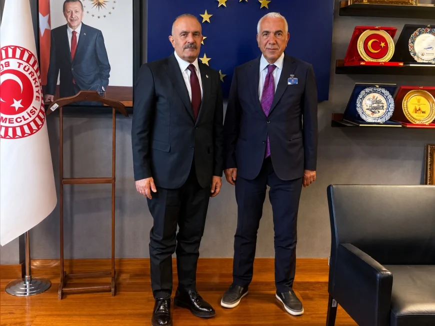 TBMM Avrupa Birliği Uyum Komisyonu Başkanı Burhan Kayatürk: “Söyleyemediklerim Van’ı, Barış Mesajını ve Diaspora Hikâyesini Dünyaya Taşıyacak”