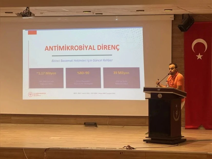 Çorum İl Sağlık Müdürlüğü Aile Hekimlerine Tek Sağlık ve Akılcı İlaç Kullanımı Eğitimi Verdi