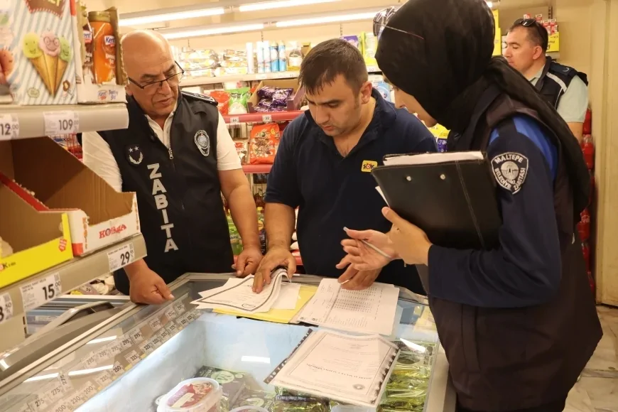 Maltepe Belediyesi Ortak Yaşam Alanları ve Halk Sağlığı İçin Denetimlerini İlçe Genelinde Sürdürüyor