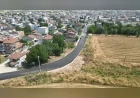 Bursa Büyükşehir Belediyesi İnegöl Huzur Mahallesi'ndeki Zambak Caddesi'nde asfalt yenileme çalışmalarını sürdürüyor