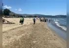 Efes Selçuk Belediyesi ile İzmir Büyükşehir Belediyesi Pamucak ve Pananos sahillerinde temizlik çalışmalarını sürdürüyor
