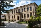 Afyonkarahisar Belediyesi Tarihi Sarmaşıklı Sanat Okulu Binasının Korunarak Restore Edileceğini Açıkladı