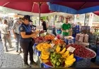 Efeler Belediyesi Zabıta Ekipleri Etiketsiz Ürün ve Kural Dışı Tezgahlara Karşı Denetimlerini Sürdürüyor