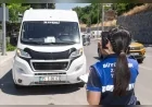 İzmir’de Ticari Araçlara Klima Denetimi İlk 20 Dakikada 30 Sürücüye Ceza Getirdi