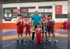 Yunusemre Belediyespor Acıpayam'daki İllerarası Grekoromen Güreş Turnuvası'nda 3 altın, 2 gümüş madalya ve 2 takım kupası kazandı