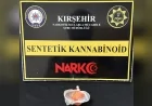 Kırşehir İl Emniyet Müdürlüğü koordinesindeki operasyonda sentetik kannabinoid hammaddesi ele geçirildi, 2 şüpheli tutuklandı