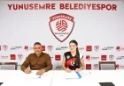 Yunusemre Belediyespor Kadın Voleybol Takımı Zeynep Gündoğdu İle Yeni Sezonda Devam Kararı Aldı