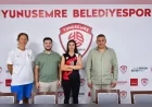 Yunusemre Belediyespor Başkanı Bülent Kanik: “Tuğçe Köse yeni sezonda da takımımıza önemli katkılar sağlayacak”