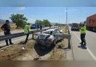 Çorum-Ankara Karayolu'nda Tır ile Otomobil Çarpıştı, Bariyerlere Saplanan Sürücü Yaralandı