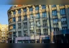 Prag Belediyesi, 35 dereceyi aşması beklenen sıcak hava dalgasına karşı şehir merkezinde klimalı serinleme alanı açtı