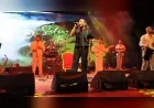 Bursa Büyükşehir Belediyesi’nin Uluslararası Bursa Festivali’nde Selçuk Balcı ve Koliva aynı sahnede Karadeniz ezgileriyle müzikseverlerle buluştu