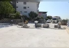 Menderes Belediyesi, Gazipaşa Mahallesi’nde bulunan 19 Mayıs Caddesi’nde yenileme çalışmalarını sürdürüyor