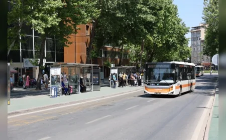 Eskişehir Büyükşehir Belediyesi Yaz Dönemiyle Birlikte Otobüs Hatları ve Güzergâhlarda Yeni Düzenlemeleri Uygulamaya Aldı