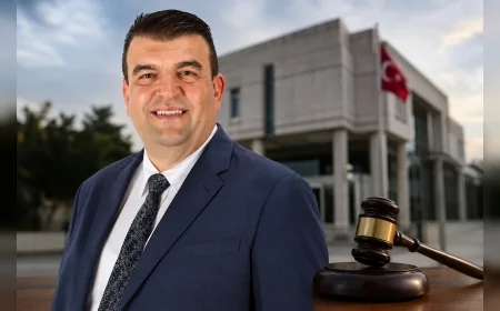 İçişleri Bakanlığı Seferihisar Belediye Başkanı İsmail Yetişkin’i görevden uzaklaştırdı