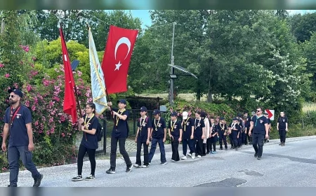 Başiskele Belediyesi'nin "Dedeciğim Ben Geldim" Kampında İzciler Servetiye Cephesi'nde Tarih ve Doğayla Buluştu