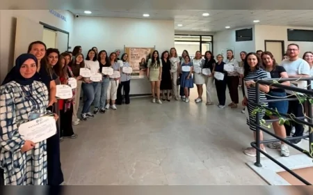 Ege Üniversitesi Hemşirelik Fakültesi hemşire eğitimcilerini üretken yapay zekâ teknolojileriyle geleceğin eğitim süreçlerine hazırlıyor