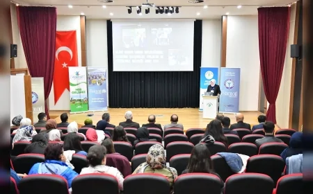 Malatya Yeşilyurt Belediye Başkanı Prof. Dr. İlhan Geçit: “Dijital sorumluluk bilincini güçlendirmeyi hedefliyoruz”
