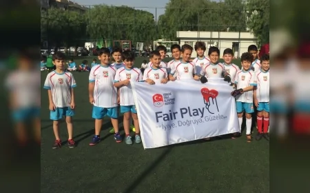 Bostanlıspor Kulübü Başkanı Avni Erboy: “Fair play ruhuna aykırı davrananlarla yolumuzu ayıracağız”