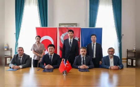 Bursa Büyükşehir Belediyesi Başkan Vekili Şahin Biba: “BursaRay’a 20 yeni hafif raylı sistem aracı kazandırıyoruz”