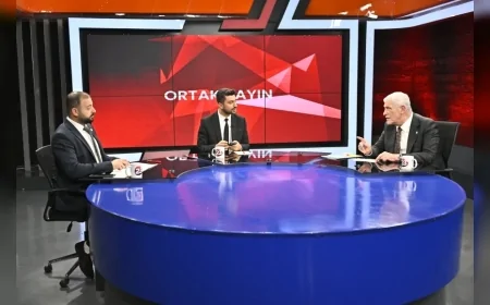 İYİ Parti Genel Başkanı Müsavat Dervişoğlu: “Türkiye'de yaşayan hiç kimseyle husumetim yok ama hainleri sevmek mecburiyetinde değilim”