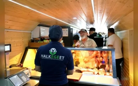 Aydın Büyükşehir Belediye Başkanı Özlem Çerçioğlu’nun Mobil Halk Ege Et Hizmeti Didim Akbük Mahallesi’nde Vatandaşlardan Yoğun İlgi Gördü