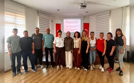 EFELER BELEDİYE BAŞKANI ANIL YETİŞKİN: “ÖZEL EĞİTİM PERSONELİMİZ İÇİN PSİKOLOJİK DESTEK VE MESLEKİ DAYANIKLILIK PROGRAMI BAŞLATTIK”