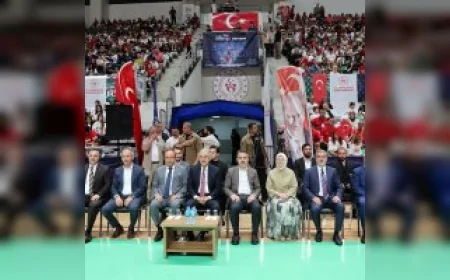 Bursa Büyükşehir Belediyesi Başkan Vekili Şahin Biba: “İlk etapta 30 bin evladımız 200 farklı tesiste sporla buluşacak”
