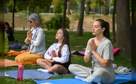 Bornova Belediyesi Kadın Buluşmaları Kapsamında Düzenlenen Açık Hava Yoga ve Meditasyon Etkinliği Yoğun Katılımla Gerçekleştirildi