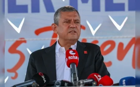 CHP Lideri Özgür Özel: “Belediyelerimizin bütün saldırılara rağmen geleceğe kalıcı eserler bıraktıklarını görmek çok anlamlı”