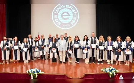 Akademik yükselme hakkı kazanan öğretim üyelerine belgeleri törenle takdim edildi!