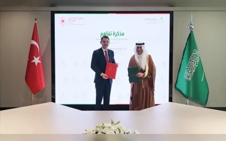 Çevre, Şehircilik ve İklim Değişikliği Bakanı Murat Kurum: “Türkiye ile Suudi Arabistan arasında belediye ve konut alanındaki iş birliğini güçlendirecek mutabakat zaptını imzaladık”
