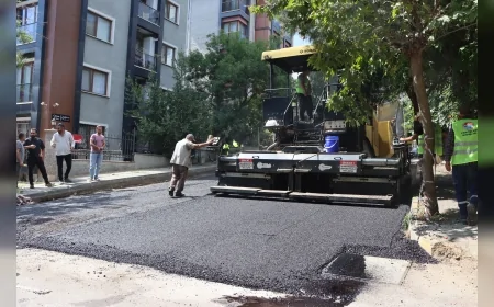 Maltepe Belediyesi Cevizli Mahallesi’nde Asfalt Yenileme Çalışmalarını Sürdürüyor