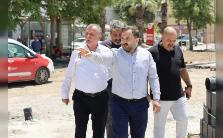Yunusemre Belediye Başkanı Semih Balaban, Karaali Mahallesi’ndeki asfalt çalışmalarını yerinde inceledi