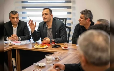 Yerel Yönetimler Bornova Belediye Başkanı Ömer Eşki: “Mahallelerimizi birlikte yönetmeye, sorunları ortak akılla çözmeye devam edeceğiz”