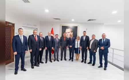 İzmir Büyükşehir Belediye Başkanı Dr. Cemil Tugay: “İki dost toplumun dostluğunu ortak projelerle büyütmeliyiz”