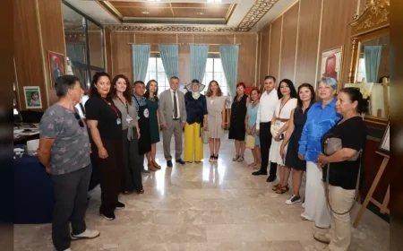 Yunusemre Belediyesi Ev Sahipliğinde Açılan “Renklerin Suyla Dansı” Sergisi Sanatseverlerden Yoğun İlgi Gördü