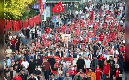 Bursa Büyükşehir Belediyesi Başkan Vekili Şahin Biba: “15 Temmuz’da Yazılan Destan Asla Unutulmayacak”