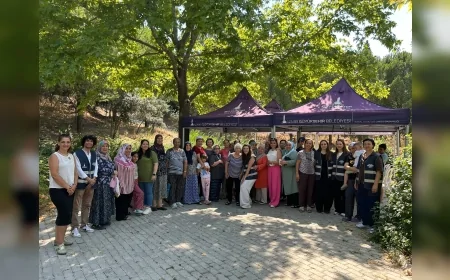İzmir Büyükşehir Belediyesi Mahallede Söz Sende programıyla yurttaşları kent yönetimine doğrudan katılmaya davet ediyor