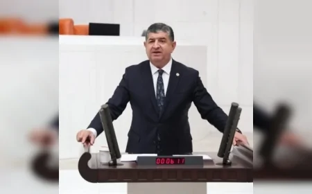 CHP Antalya Milletvekili Av. Cavit Arı: “En Düşük Emekli Maaşı Asgari Ücret Seviyesinde Olmalı”