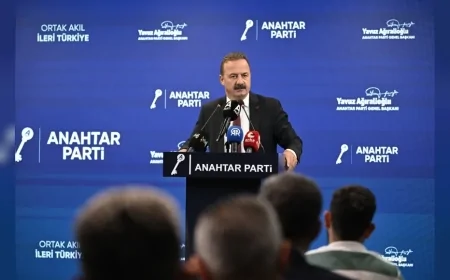Anahtar Parti Genel Başkanı Yavuz Ağıralioğlu: “Parasını verdiği S-400’ü kullanamayan, parasını verdiği F-35’i alamayan hükûmet olarak tarihe geçeceksiniz”