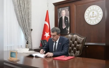Millî Eğitim Bakanı Yusuf Tekin: “Şehit Öğretmen Necmettin Yılmaz Maarif Ailemizin Hafızasında Daima Yaşayacaktır”