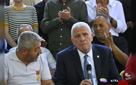 İYİ Parti Genel Başkanı Müsavat Dervişoğlu: “Teröristlere tanınmak istenen imtiyazları kendi şehidinden ve gazisinden esirgeyen devlete devlet denmez”