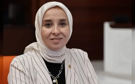 DEVA Partisi İstanbul Milletvekili Elif Esen: “Diyanet'in yükünü 15 yıldır sırtlanmış binlerce Fahri Kur'an Kursu Öğreticisi kadının ortak çığlığını ifade edeceğim”