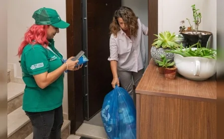 İzmir Büyükşehir Belediyesi’nin geri dönüşüm projesi Güzelbahçe’de başladı ambalaj atıkları QR kod sistemiyle takip ediliyor