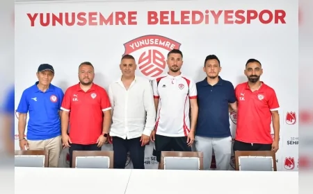 Yunusemre Belediyespor Kulüp Başkanı Bülent Kanik: “Amacımız iyi futbolcuların yanı sıra iyi bireyler yetiştirmek”