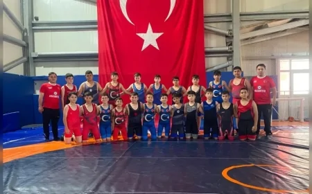 Vezirköprü Güreş Takımı 22 Sporcuyla Türkiye Şampiyonası’nda Mindere Çıkacak, Avrupa Şampiyonu Yusuf Yaser Aksu Dünya Şampiyonası Hazırlığını Sürdürüyor