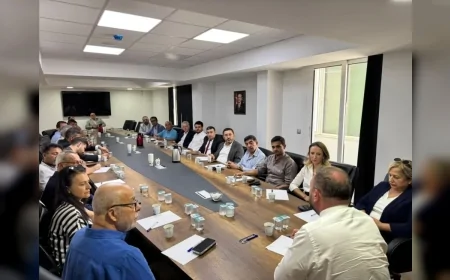 CHP İzmir İl Başkanı Utku Gümrükçü: “İzmir, Partimizin Amiral Gemisi Misyonunu Sürdürecek” Disiplin Sevkleri ve Yeni Görev Dağılımı Açıklandı