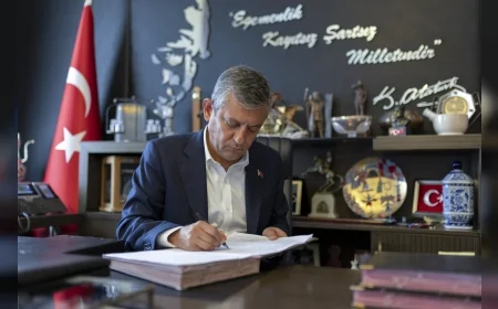Yeni Parti 91 milletvekiliyle kuruldu, Özgür Özel kurucu genel başkan oldu