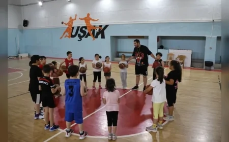 Uşak Belediyesi Yaz Spor Okulları Çocuklara Güvenli ve Aktif Bir Tatil İmkânı Sunuyor