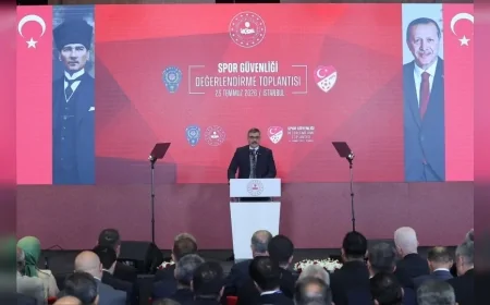 İçişleri Bakanı Mustafa Çiftçi: “Protokol tribünleri, kuralların ihlal edildiği değil; örnek davranışın sergilendiği alanlar olmalıdır”